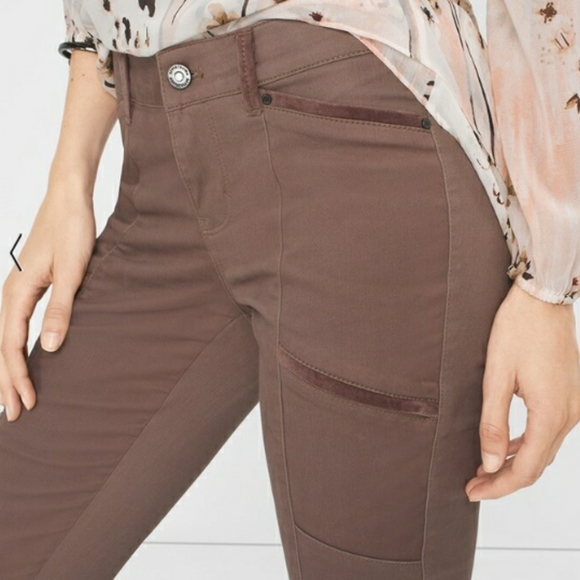 🎁 WHBM Vintage, The Skimmer Jeans. Motto Inspired with Gorgeous Velveteen Trim - Picture 4 of 16